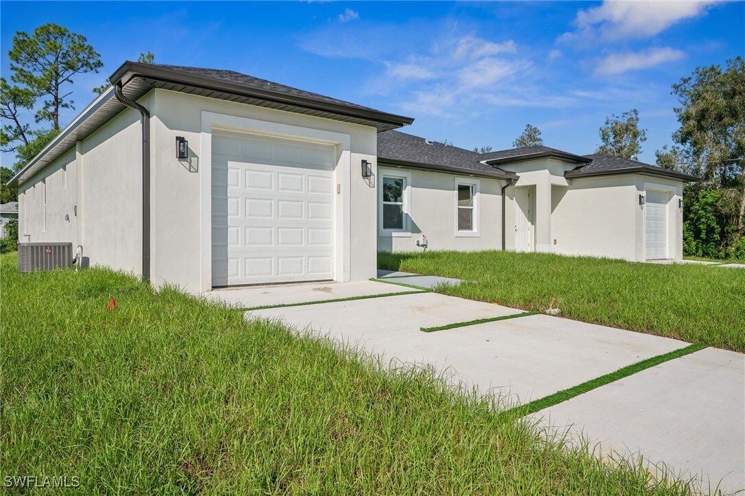 Property Photo: 4701 28th Street SW FL 33973