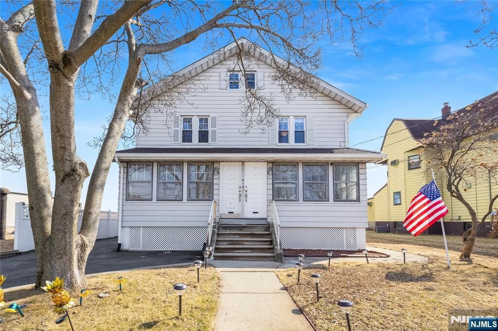 Property Photo:  418 Stuyvesant Avenue  NJ 07071 