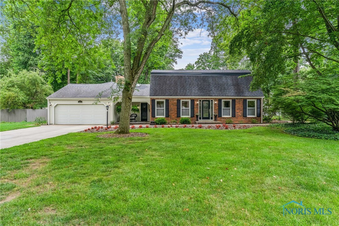 618 Sutton Place  Findlay OH 45840 photo