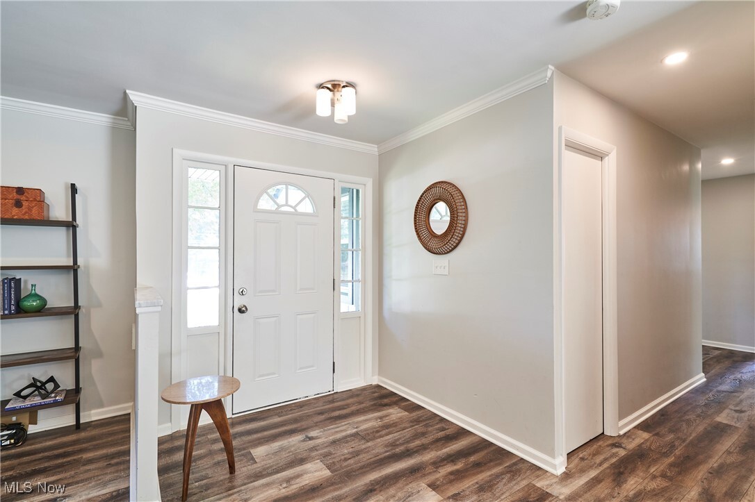 Property Photo: 726 Robley Lane OH 44040