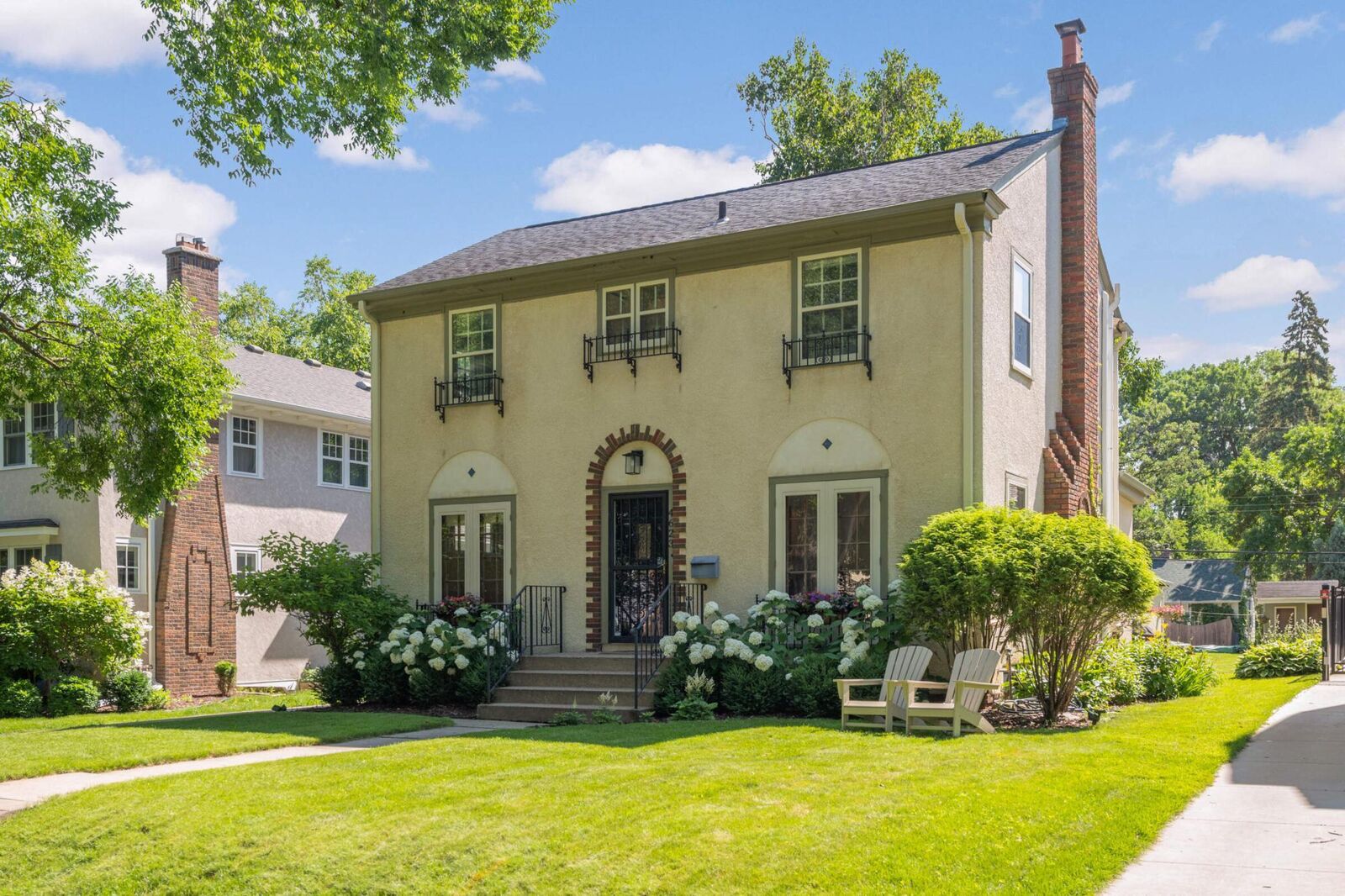 Property Photo:  4623 Arden Avenue  MN 55424 