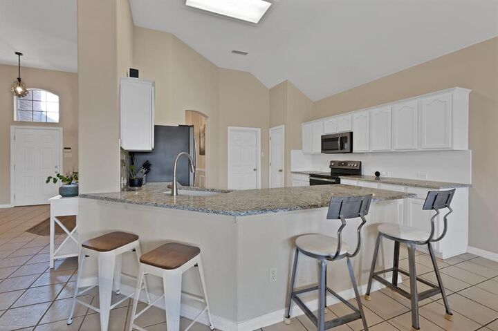 Property Photo: 6944 Stockton Drive TX 76132