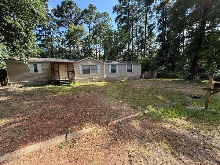 Property Photo:  115 Knotty Pine  TX 75758 