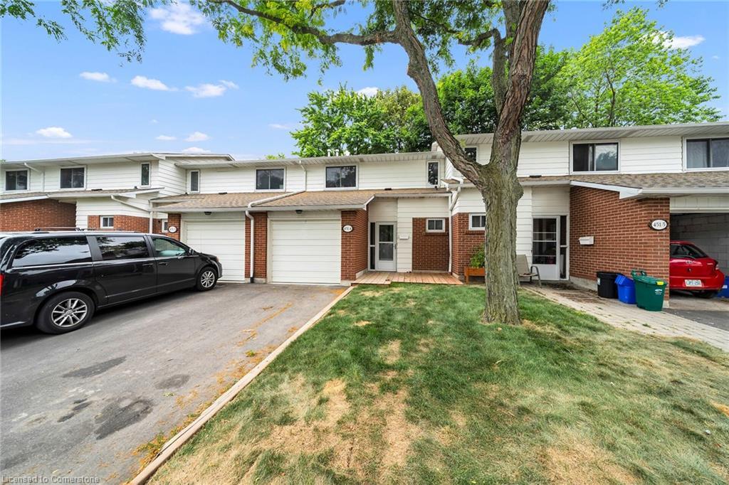 Property Photo: 451 Woodview Road 4 ON L7N 2Z9
