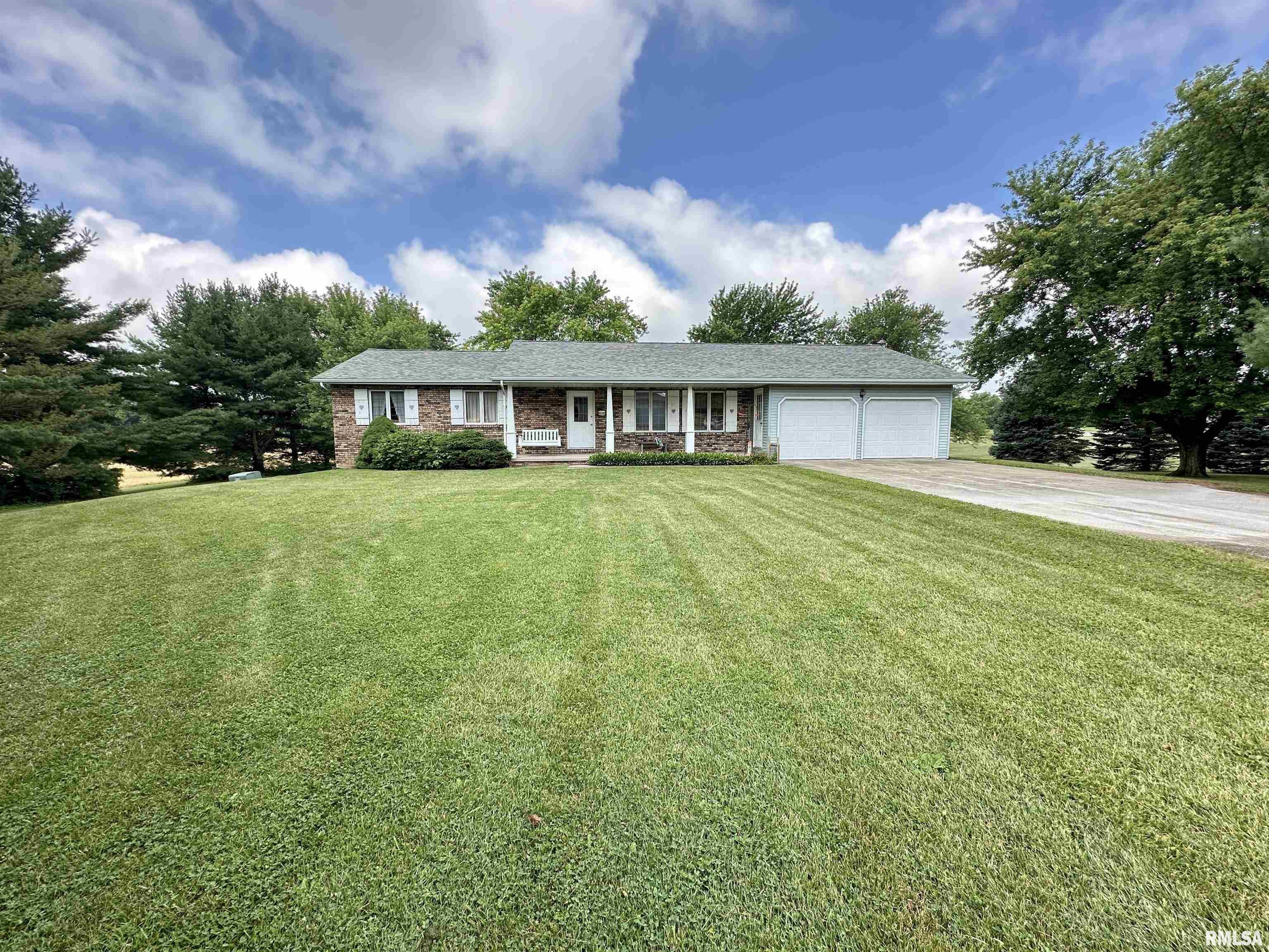 295 County Highway 8 Highway  Congerville IL 61729 photo