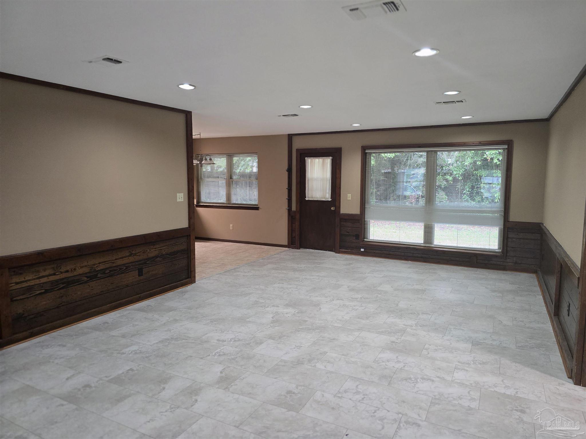 Property Photo:  5749 Langley Cir  FL 32504 