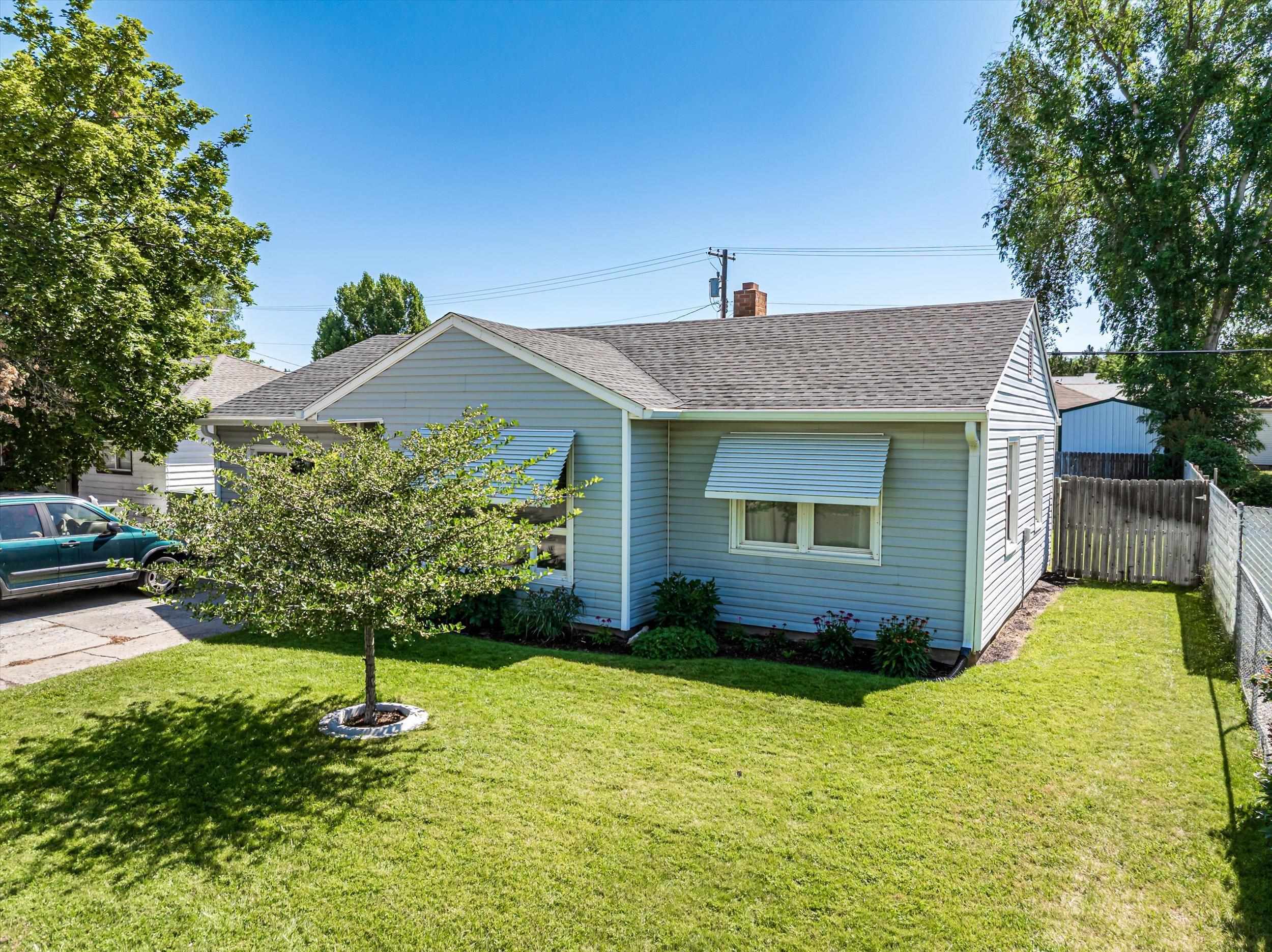 Property Photo:  1040 Howard Ave.  ID 83201 