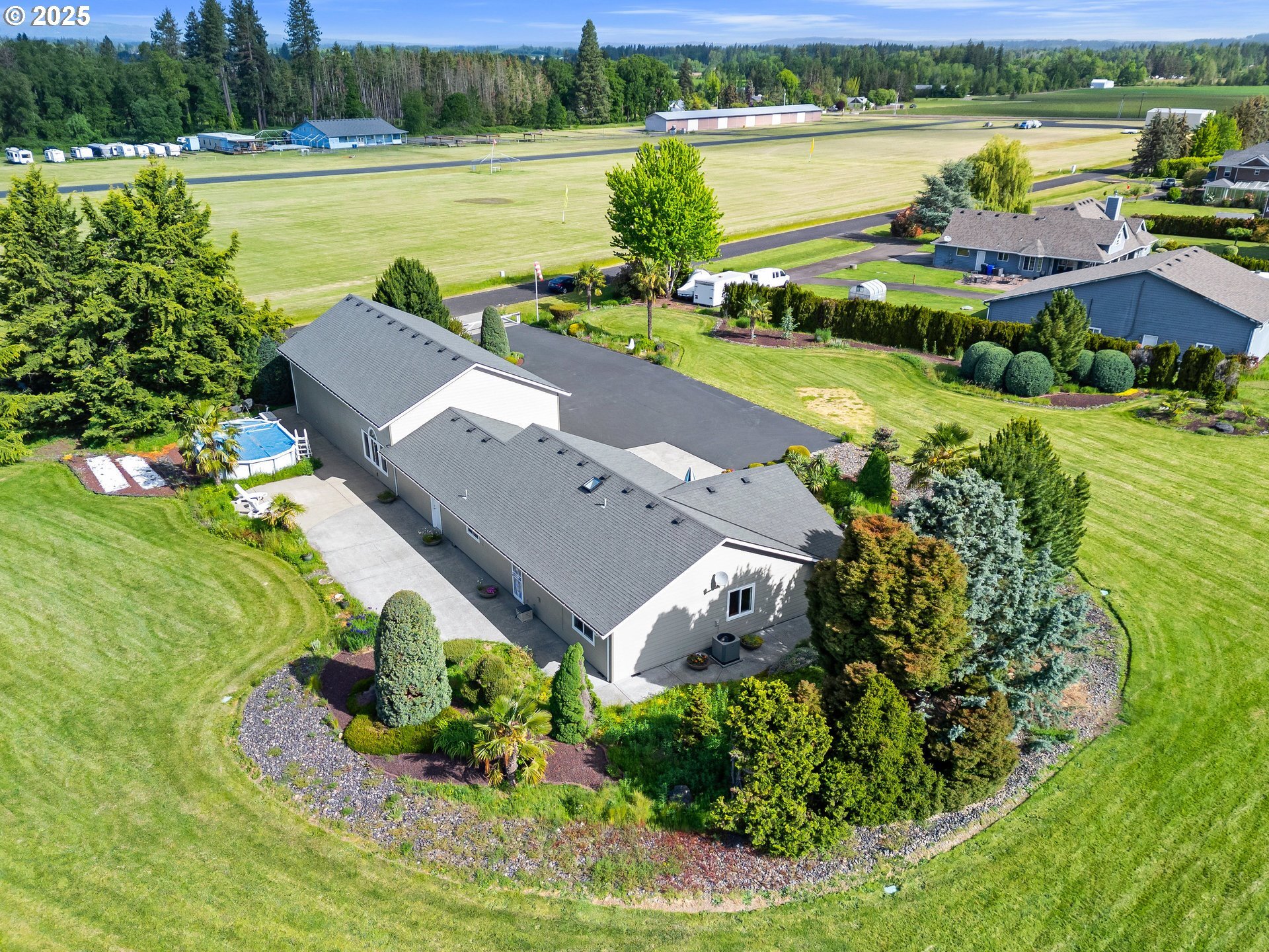 Property Photo: 31800 S Goodtime Rd OR 97038
