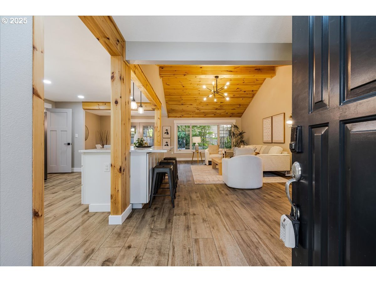 Property Photo: 18431 Indian Creek Dr OR 97035