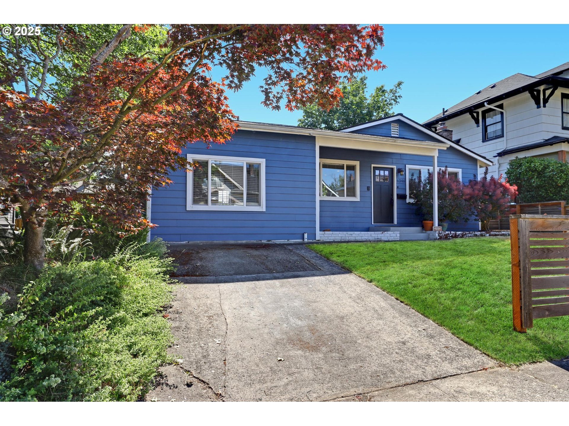 Property Photo: 6346 NE Rodney Ave OR 97211