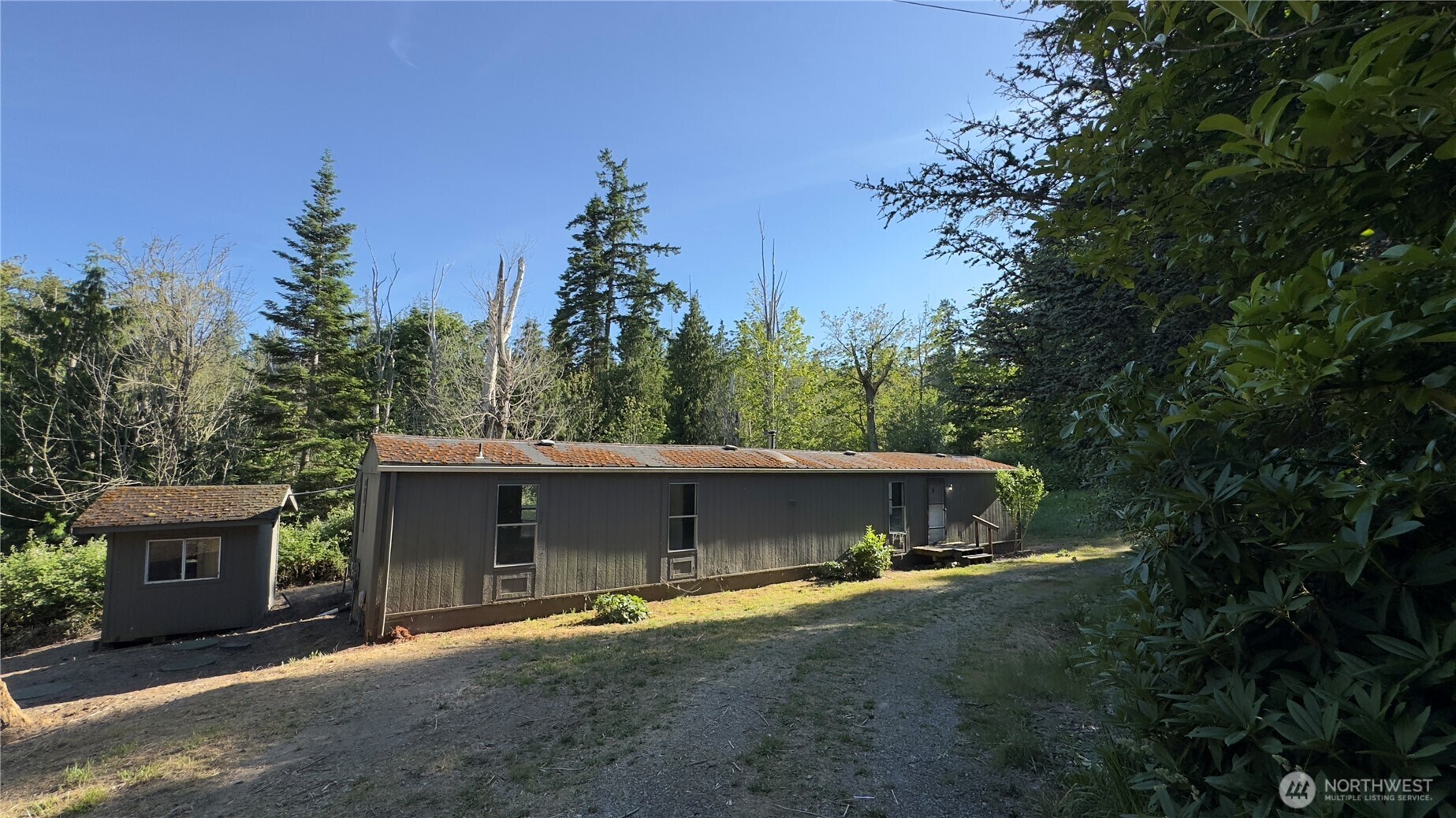 Property Photo: 32 E Mountain View Rd WA 98282