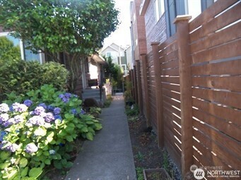 Property Photo: 1409 NW 65th Street 3 WA 98117