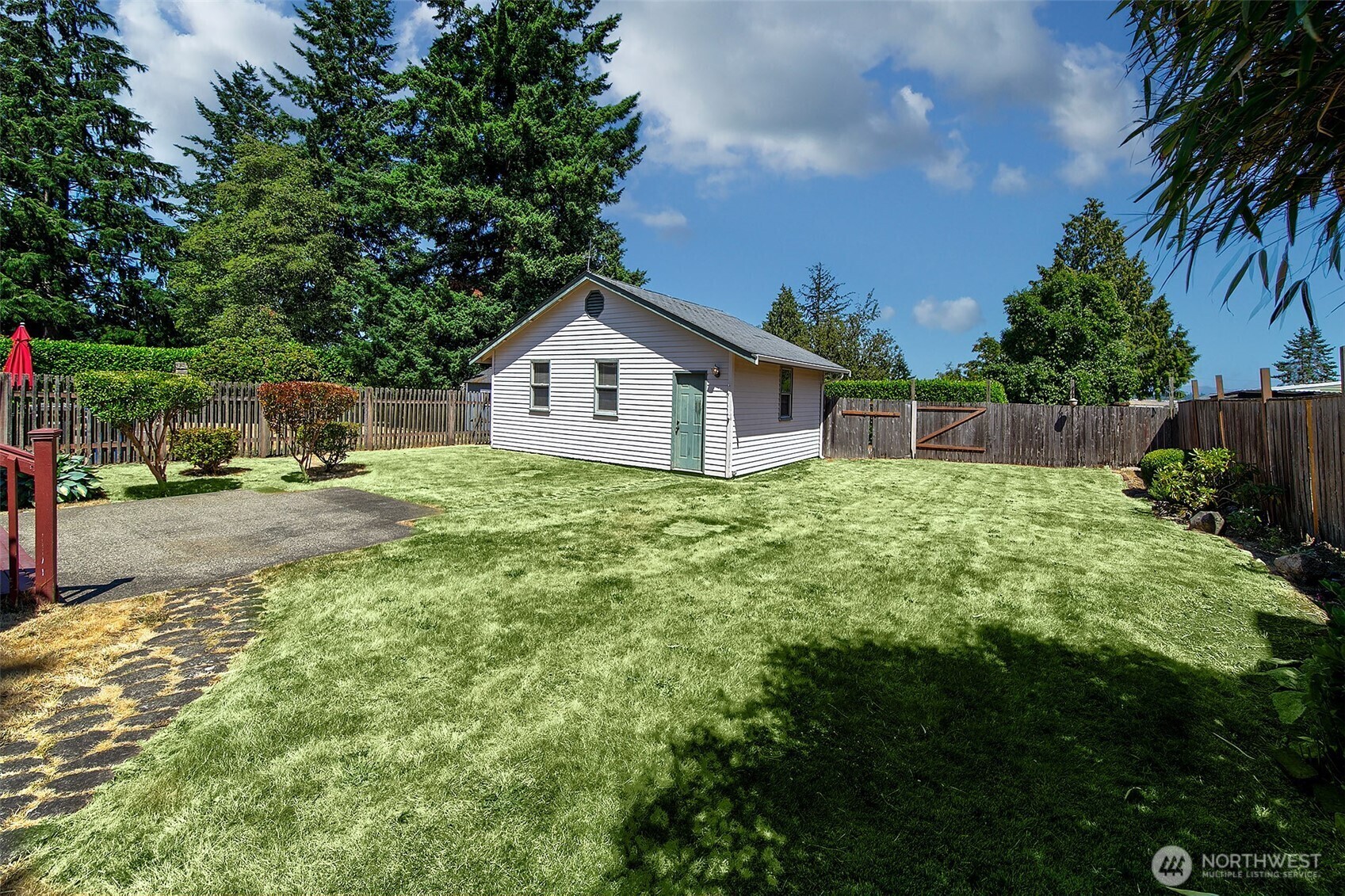 Property Photo: 16024 10th Avenue SW WA 98166