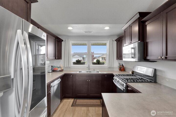 Property Photo: 200 S Lawson Street WA 99001