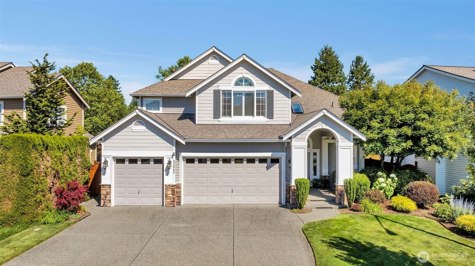 Property Photo:  23902  230th Place SE  WA 98038 