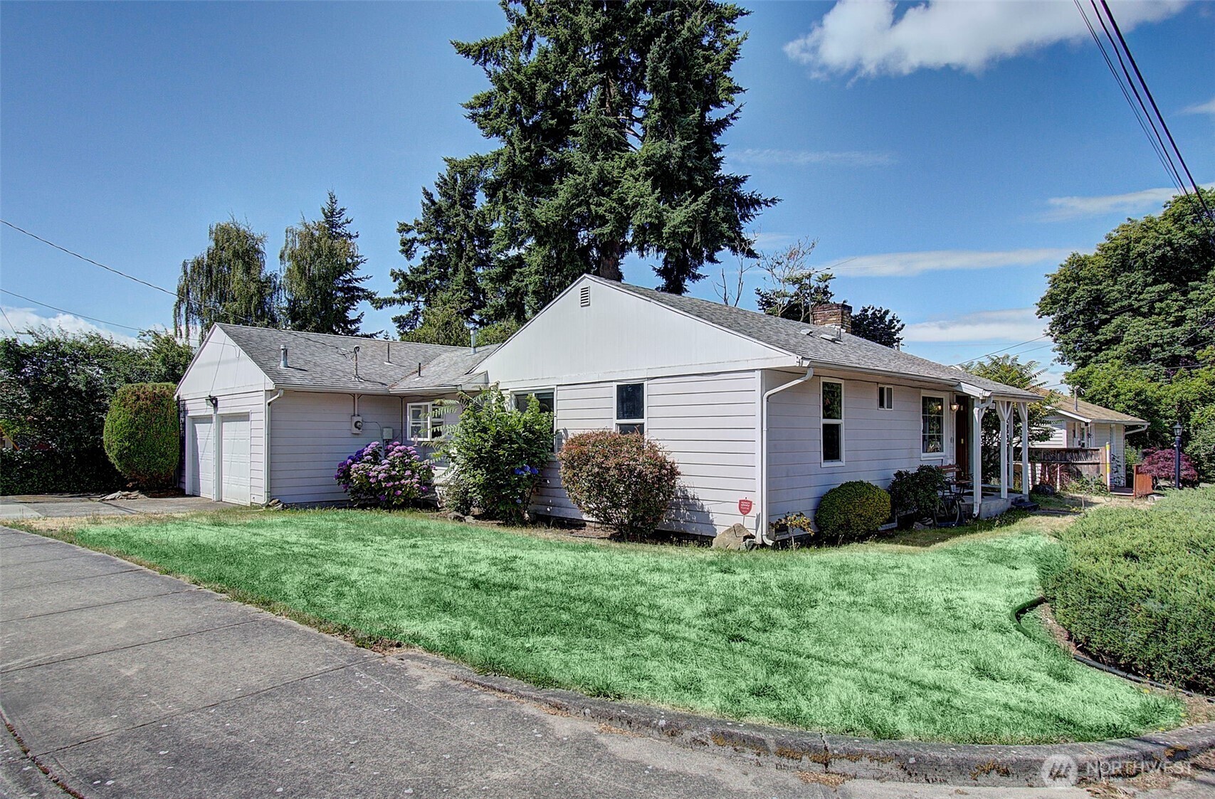 Property Photo: 3121 E McLoughlin Boulevard WA 98661