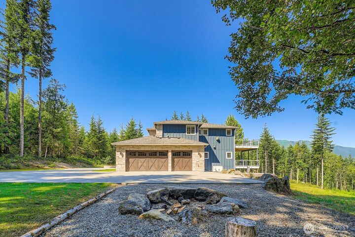 Property Photo:  44250 SE Edgewick Road  WA 98045 