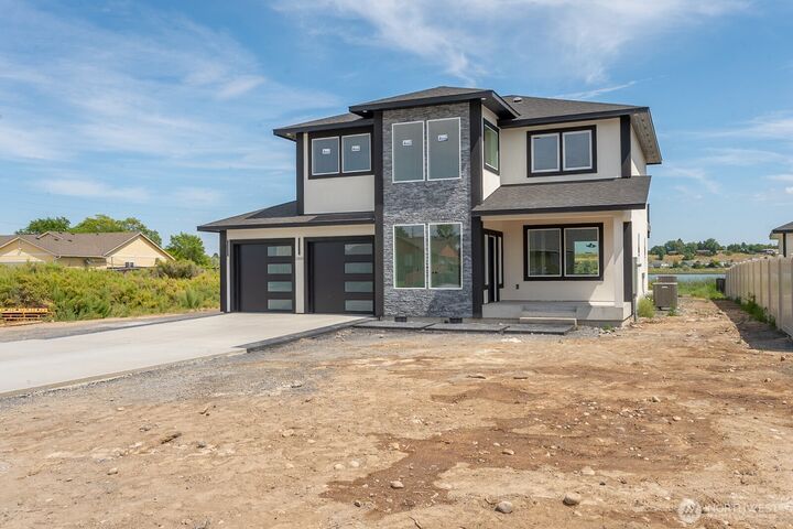 1515 W Lakeside Drive  Moses Lake WA 98837 photo