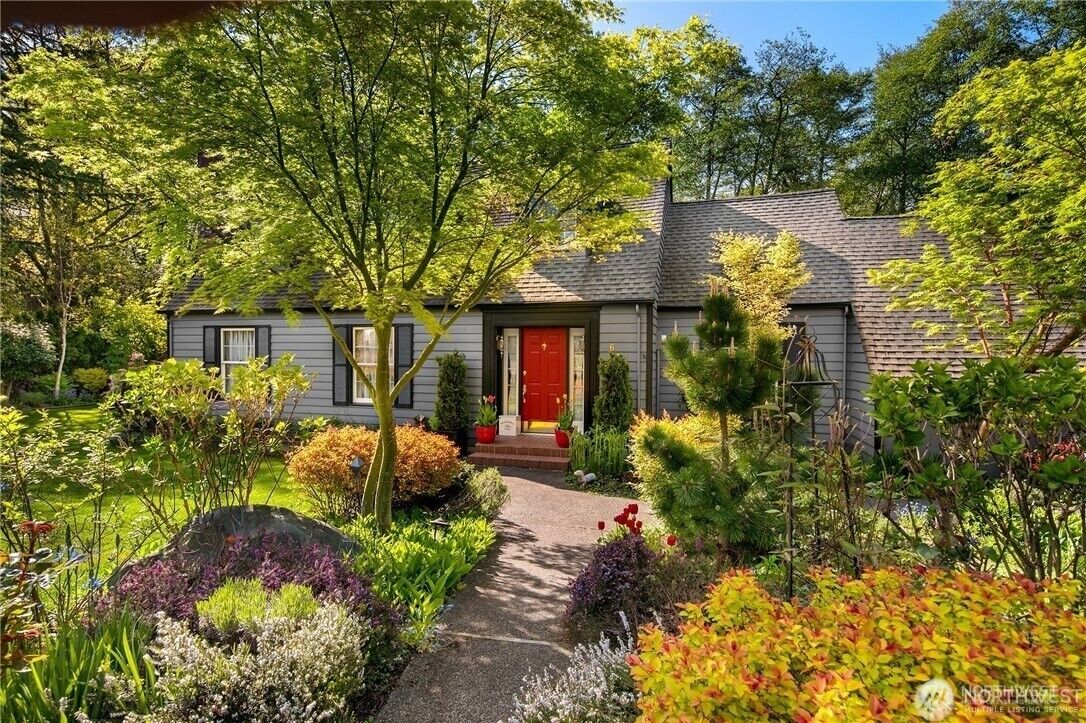 Property Photo: 617 SW 189th Street WA 98166