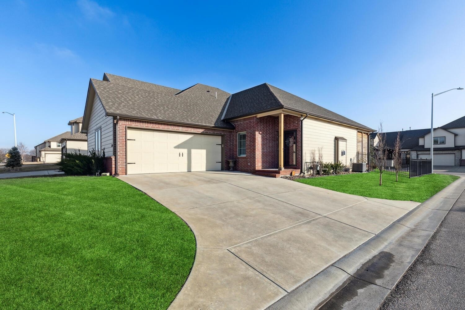 818 N McCloud Unit 305  Andover KS 67002 photo