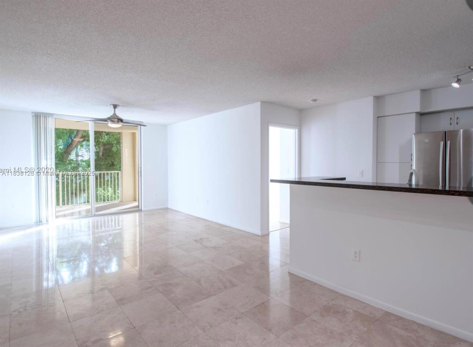 Property Photo: 19501 E Country Club Dr 9306 FL 33180