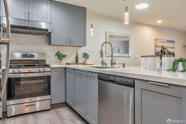 Property Photo:  1396 El Camino Real 110  CA 94030 