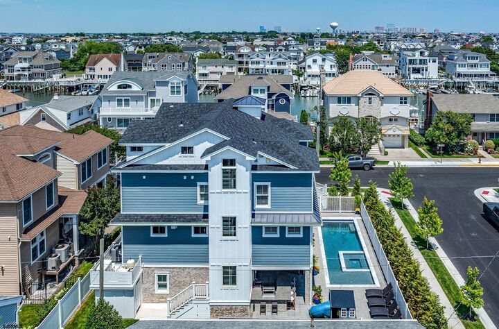 Property Photo: 402 N Thurlow Ave NJ 08402