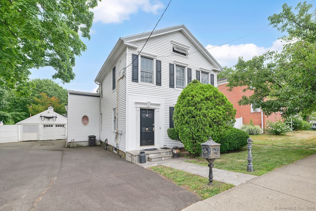 Property Photo: 355 Blake Street CT 06515