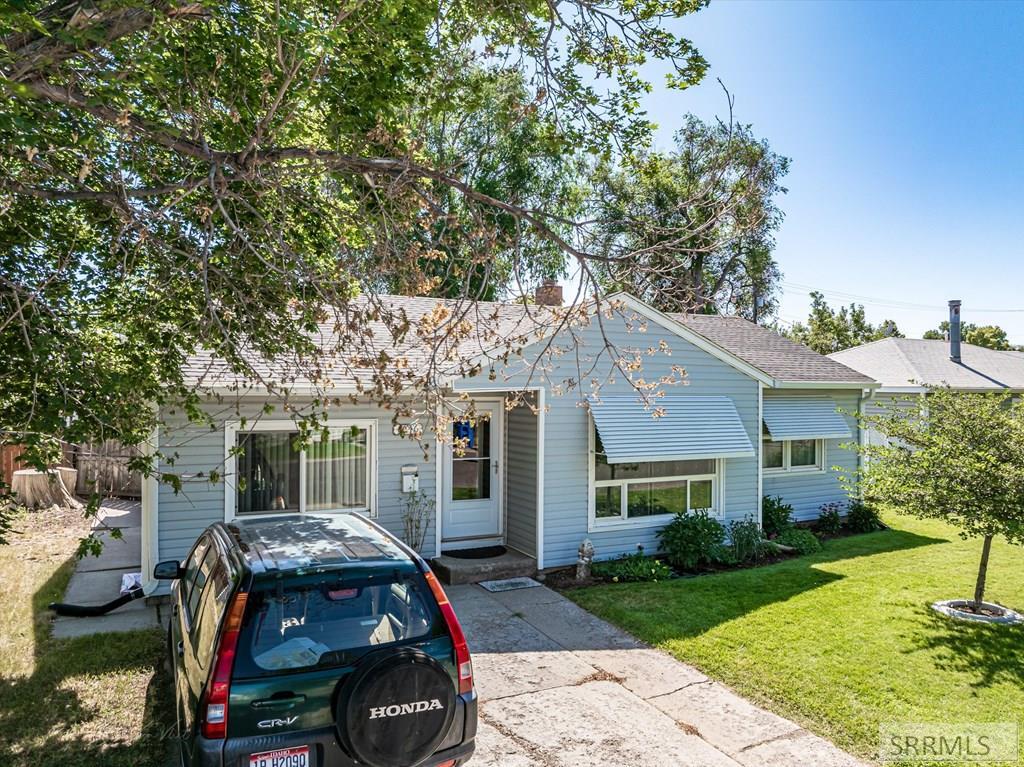 Property Photo:  1040 Howard Avenue  ID 83201 