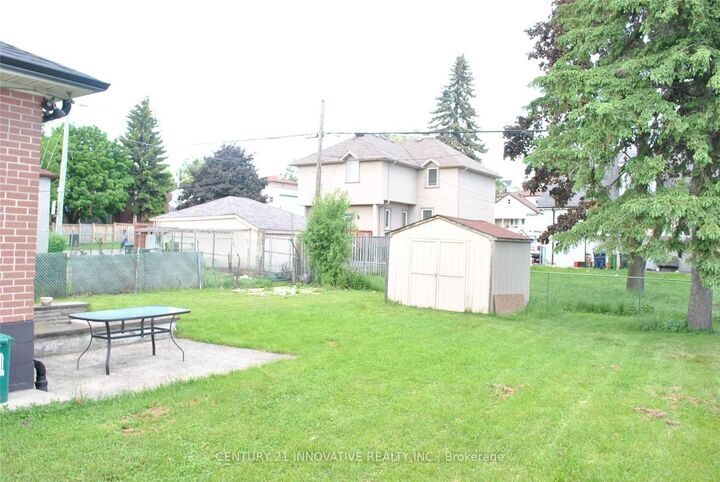 Property Photo:  985 Victoria Park Avenue Bsmt 1+1  ON M4B 2J4