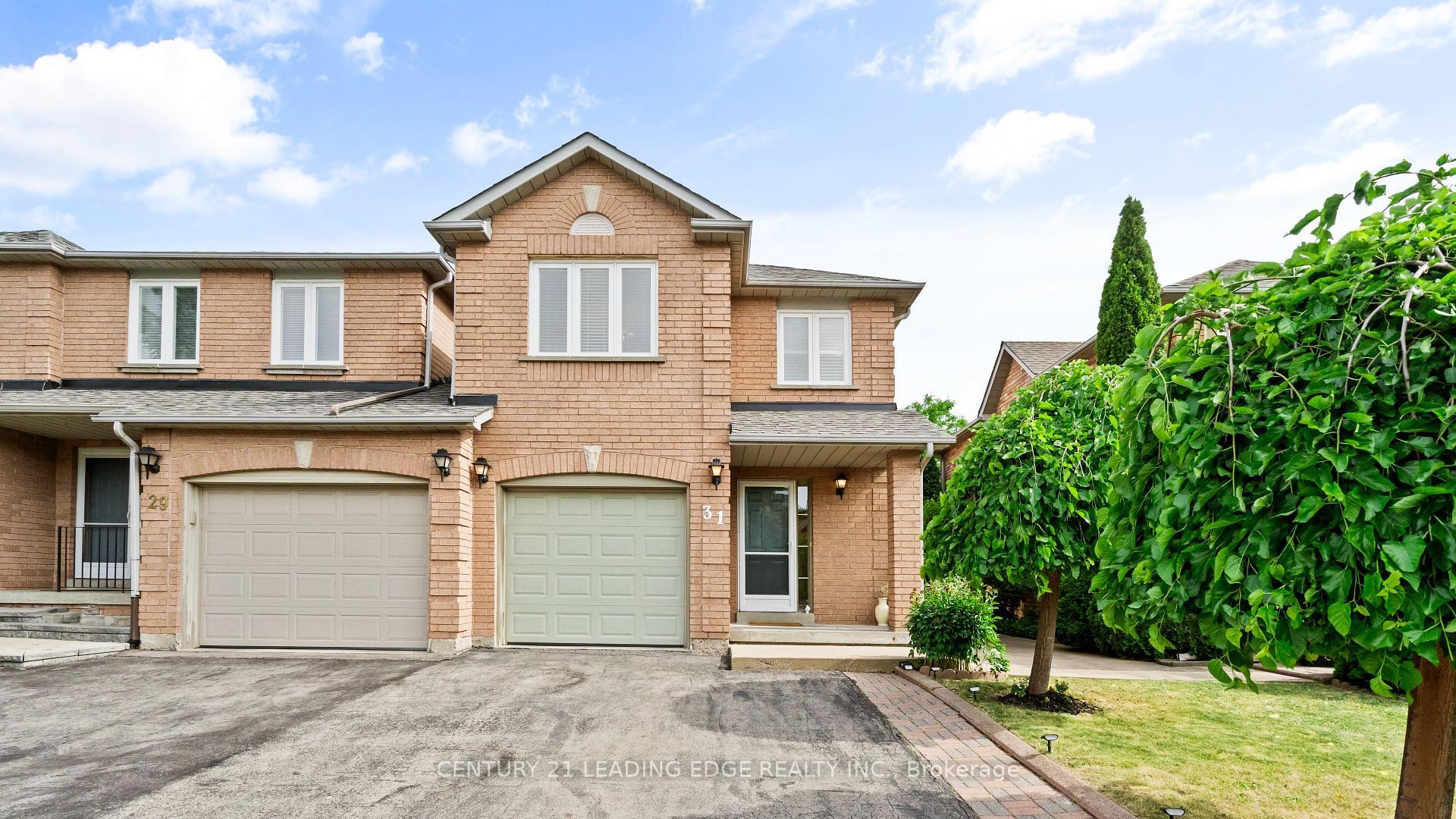 Property Photo:  31 Tumbleweed Court  ON L4L 8Y5 