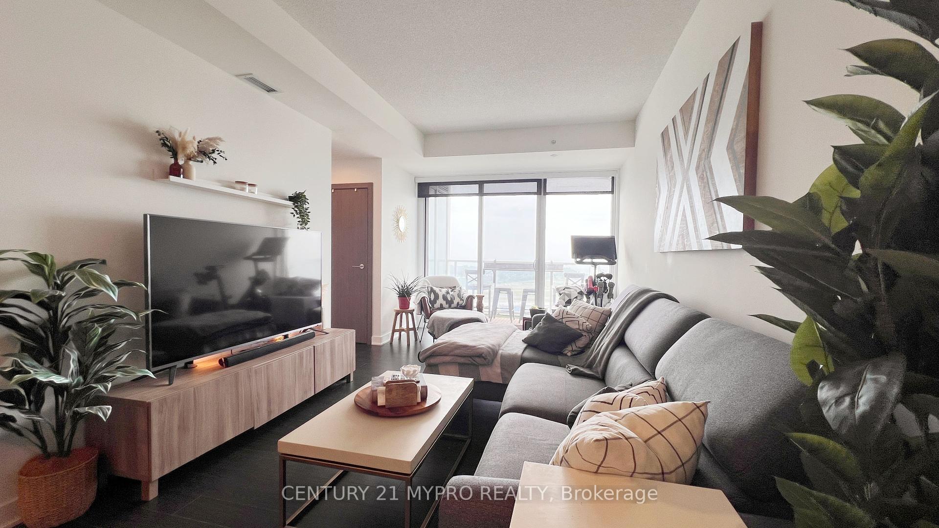 Photo de la propriété: 17 Bathurst Street 4015 ON M5V 0N1