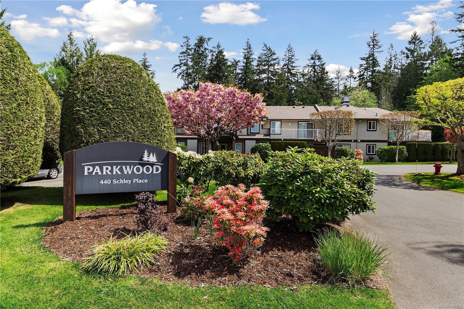 440 Schley Pl 205  Qualicum Beach BC V9K 2M5 photo