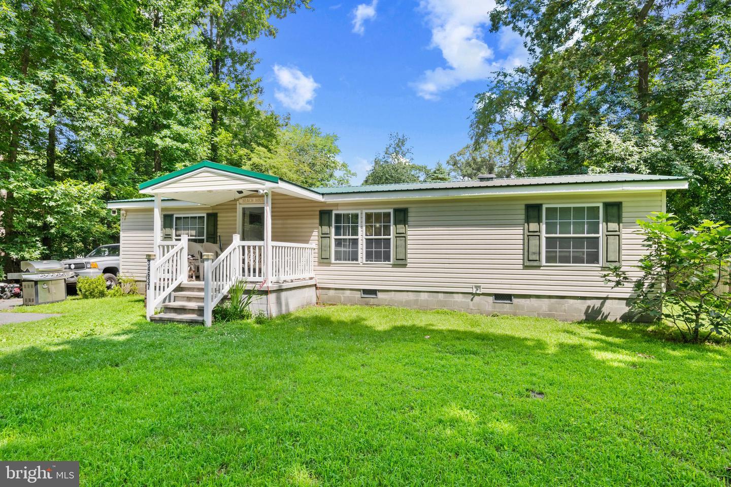 Property Photo:  34637 Nottingham Way  DE 19945 