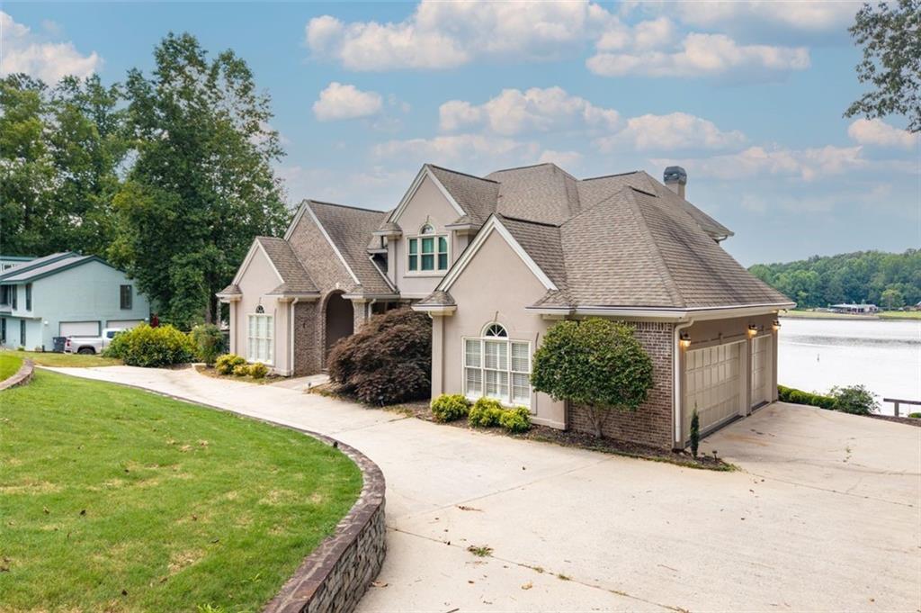 Property Photo: 2220 Emerald Drive GA 30236