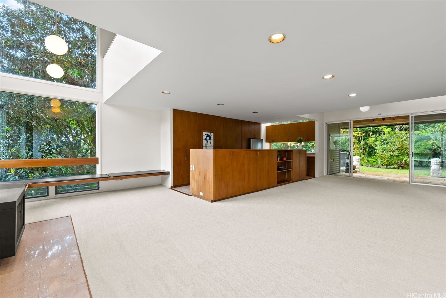 156 Forest Ridge Way  Honolulu HI 96822 photo
