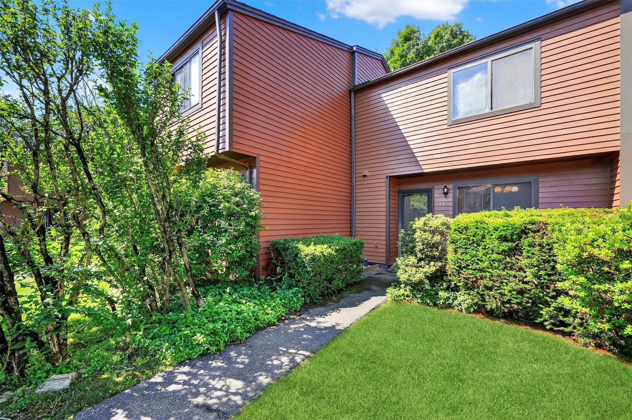 Property Photo:  3 Adrian Court B  NY 10567 