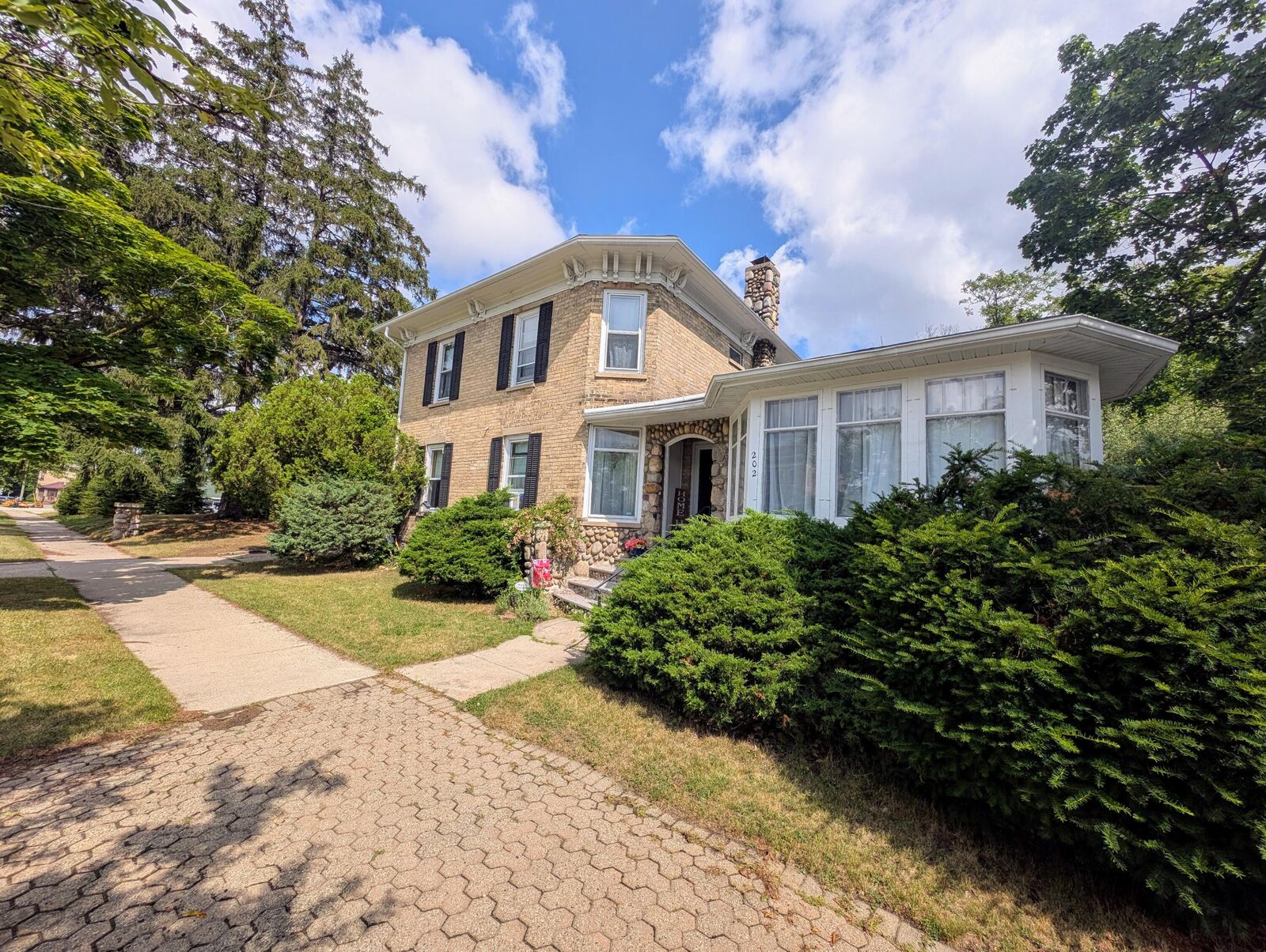 Property Photo: 202 W Main Street MI 48888