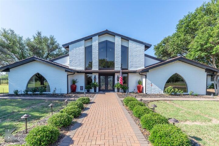 Property Photo: 4833 Meadow Drive TX 79606