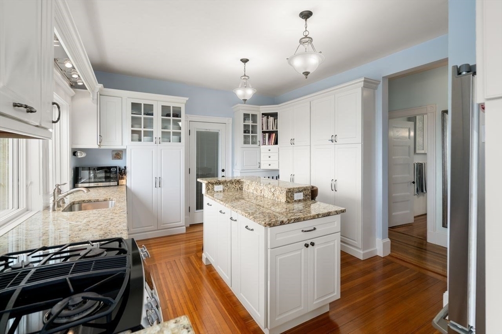 Property Photo:  3 Woodstock Ave 3  MA 02135 