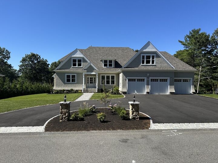 18 Pleasant Park Dr  Mashpee MA 02649 photo