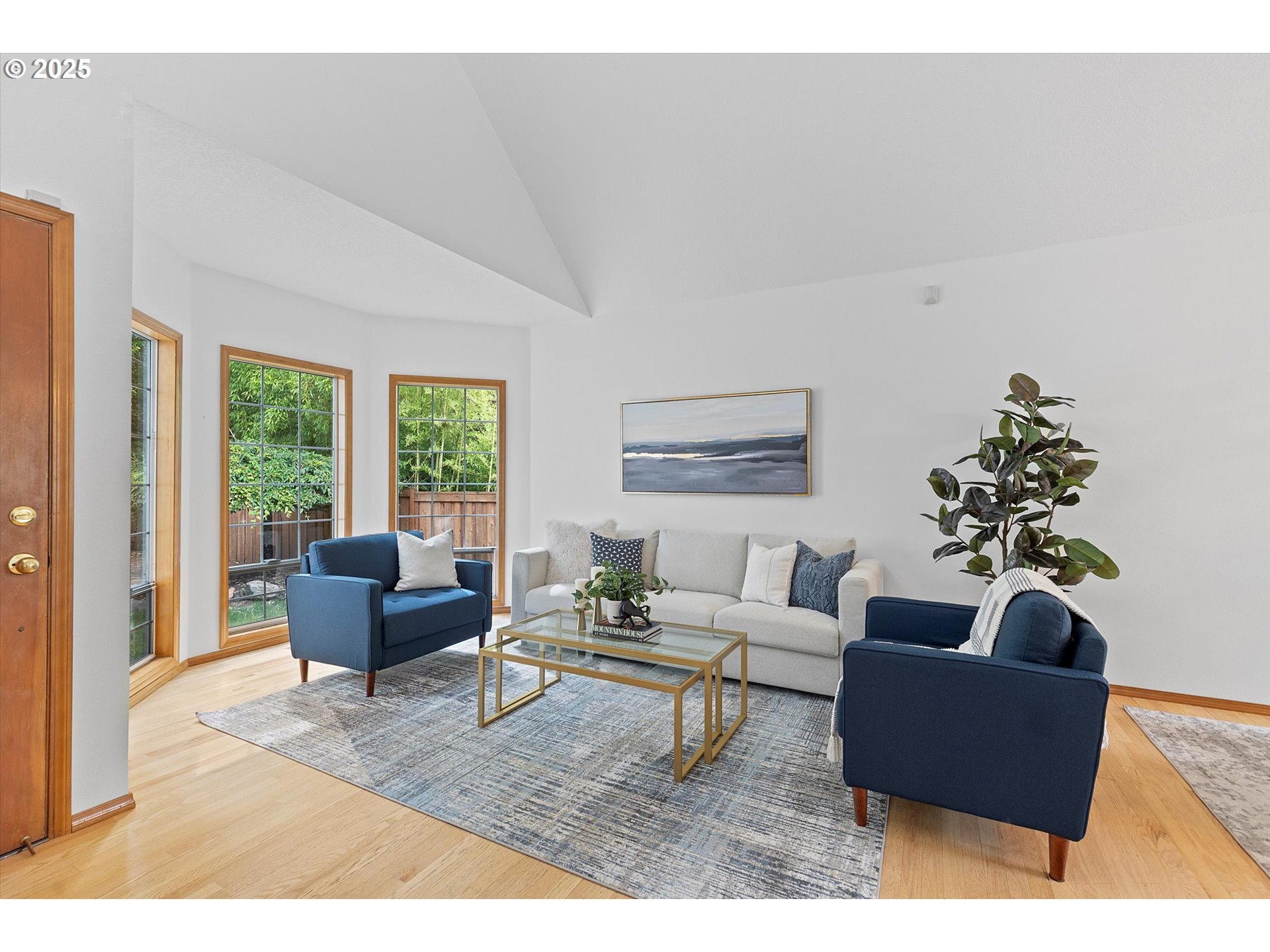 Property Photo: 3475 Upper Dr OR 97035