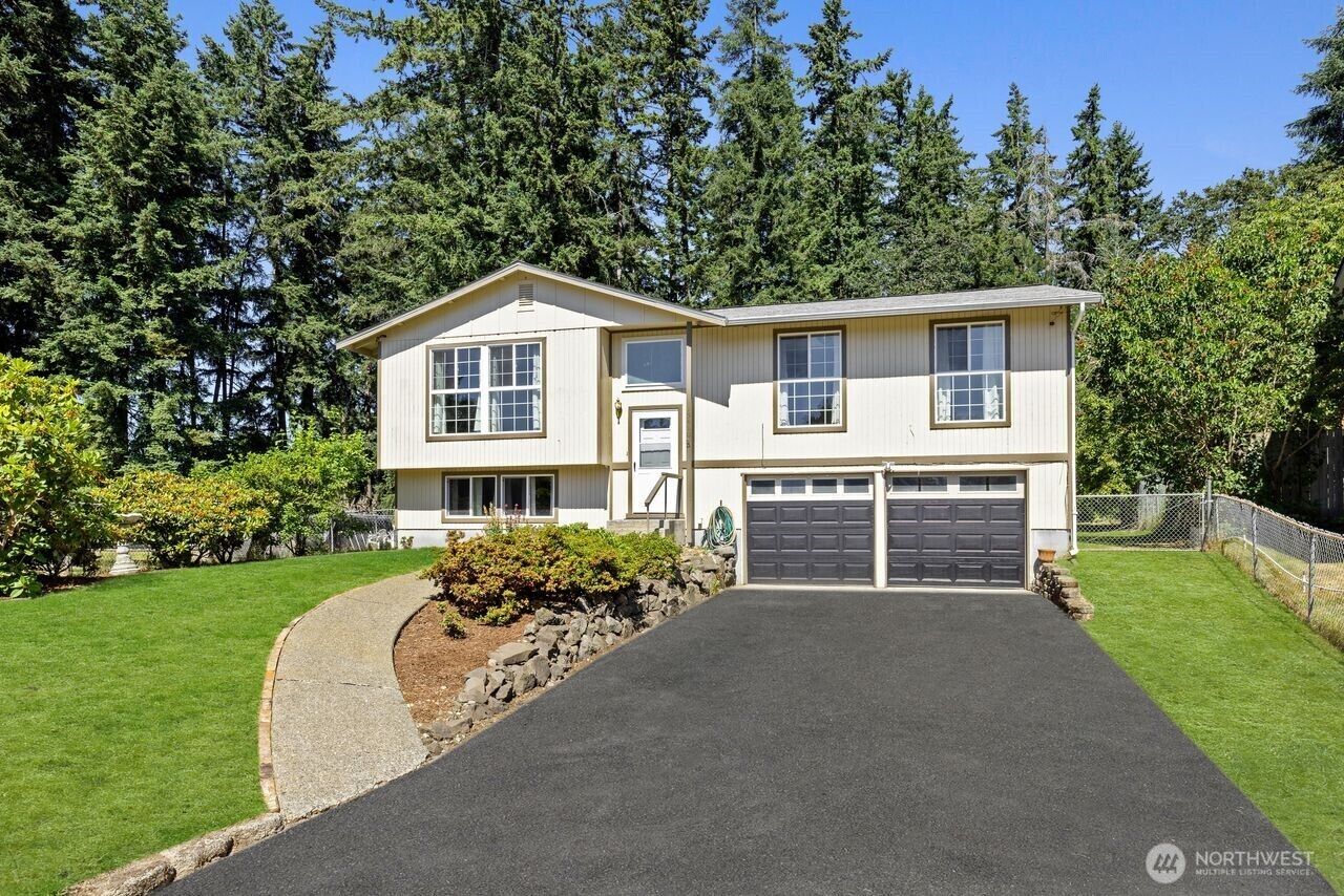 Property Photo: 15410 24th Avenue E WA 98445
