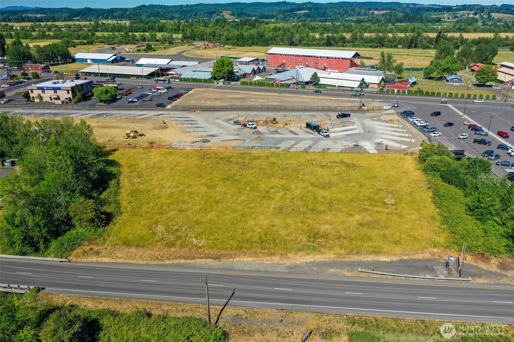 Property Photo: 2660 NE Kresky Avenue WA 98532