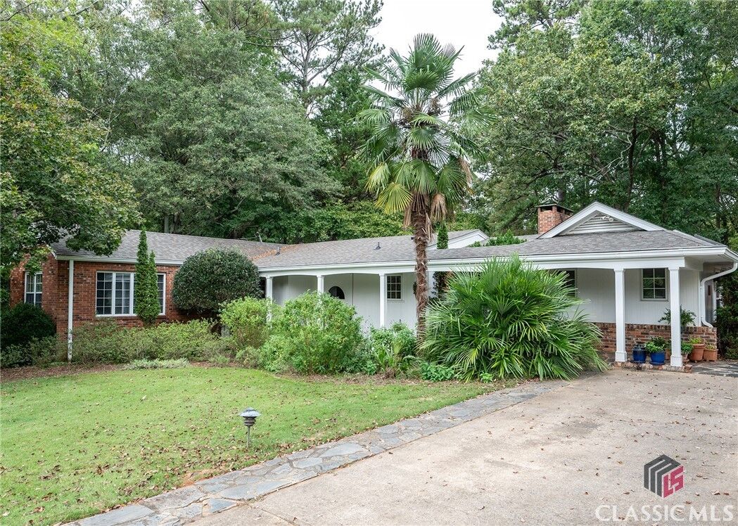 Property Photo: 775 Riverhill Drive GA 30606