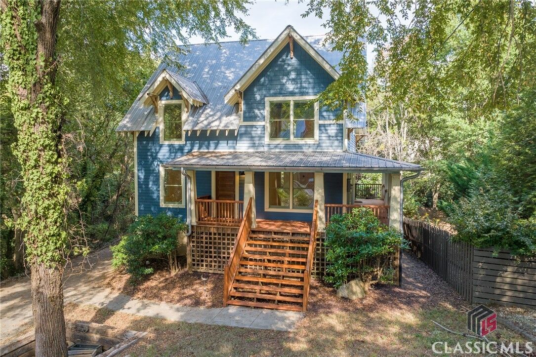Property Photo: 135 Hendrix Avenue GA 30601