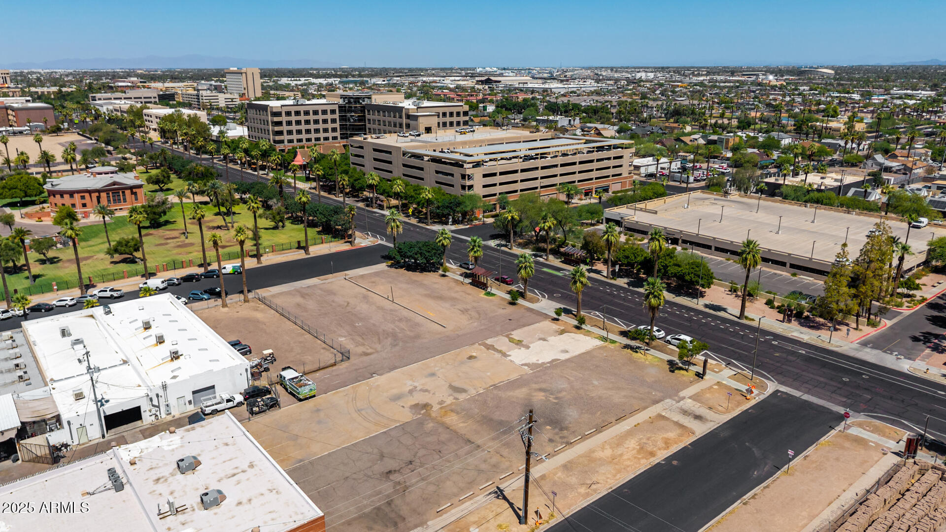 Property Photo: 901 W Washington Street 1 AZ 85007