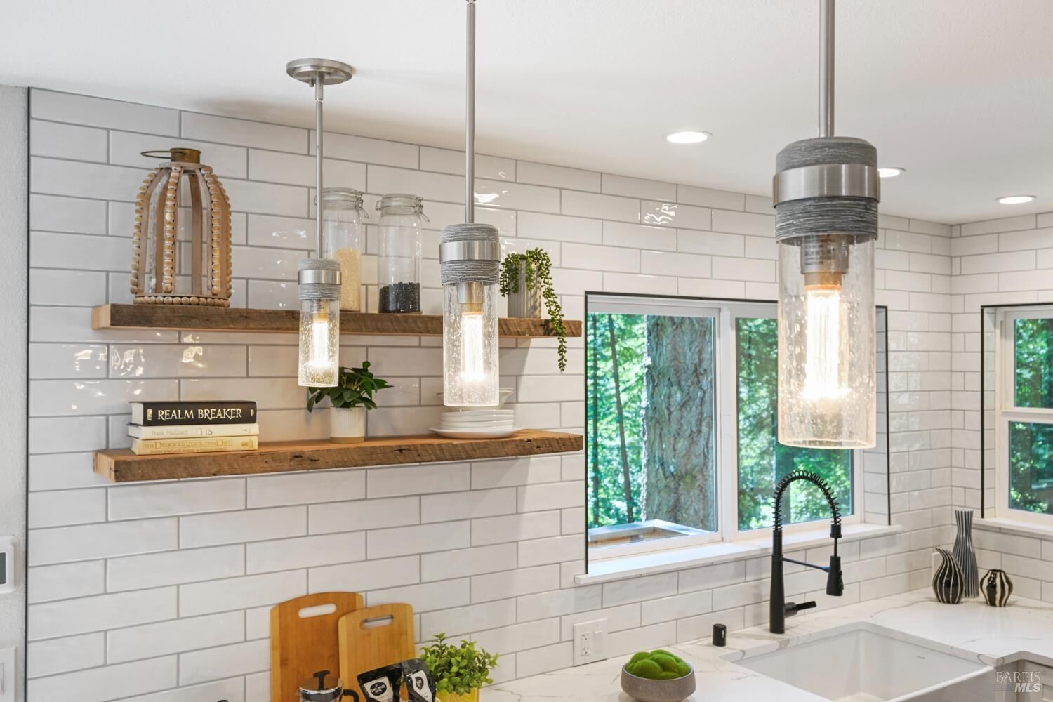 Property Photo: 14150 Fern Road CA 95446