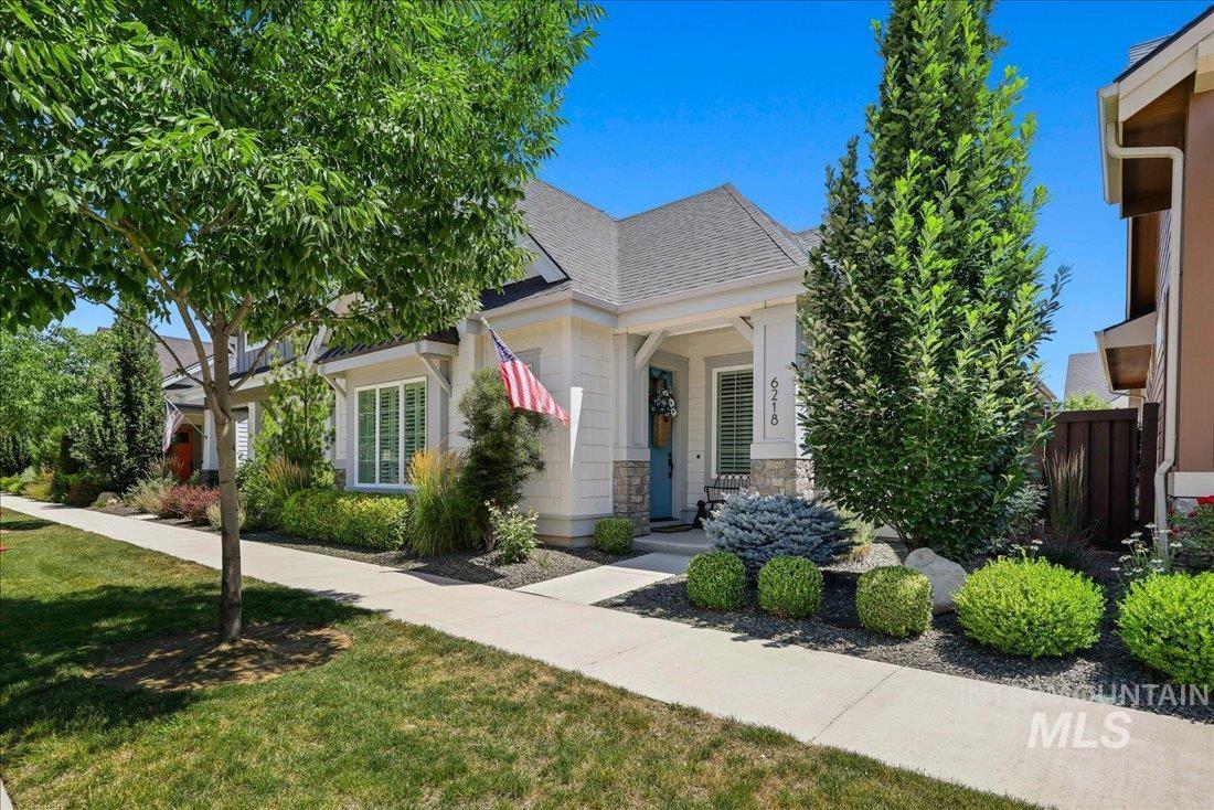 Property Photo:  6218 N Winward Ln  ID 83646 