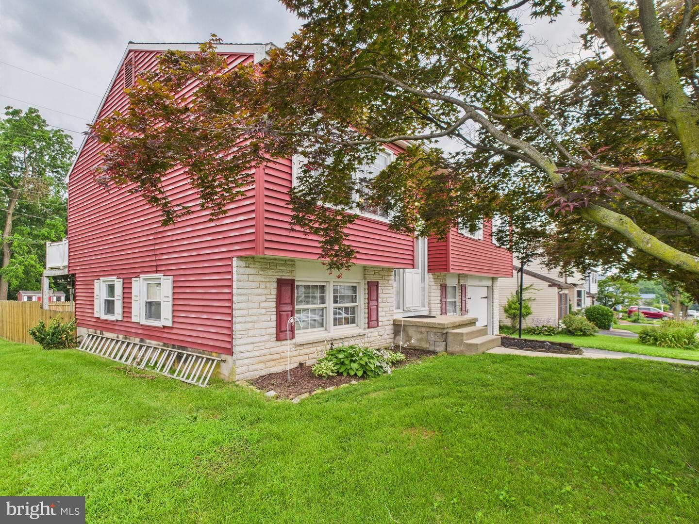 Property Photo: 1554 Princess Anne Drive PA 17601